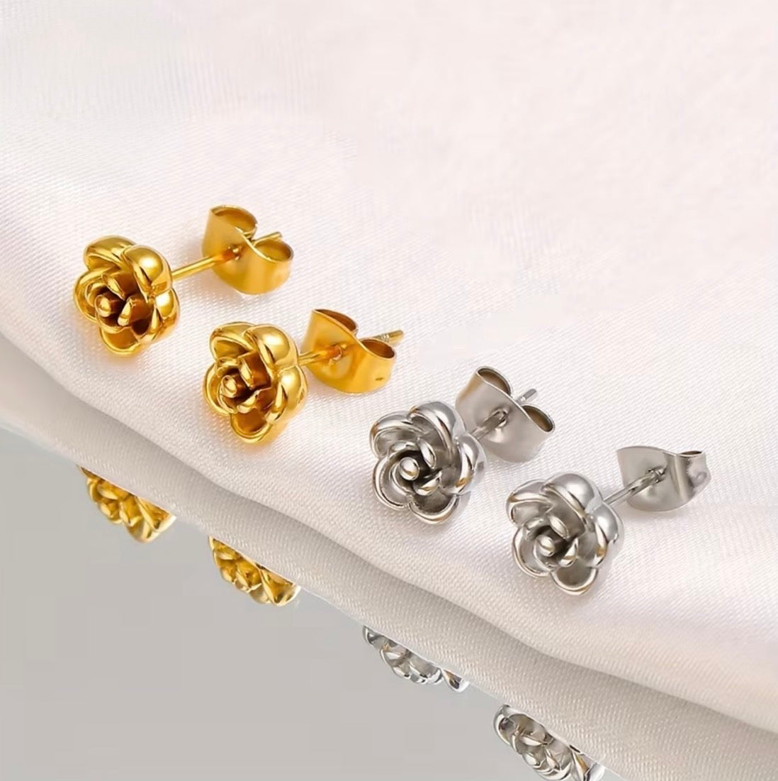 Boucles d'oreilles ROSA.